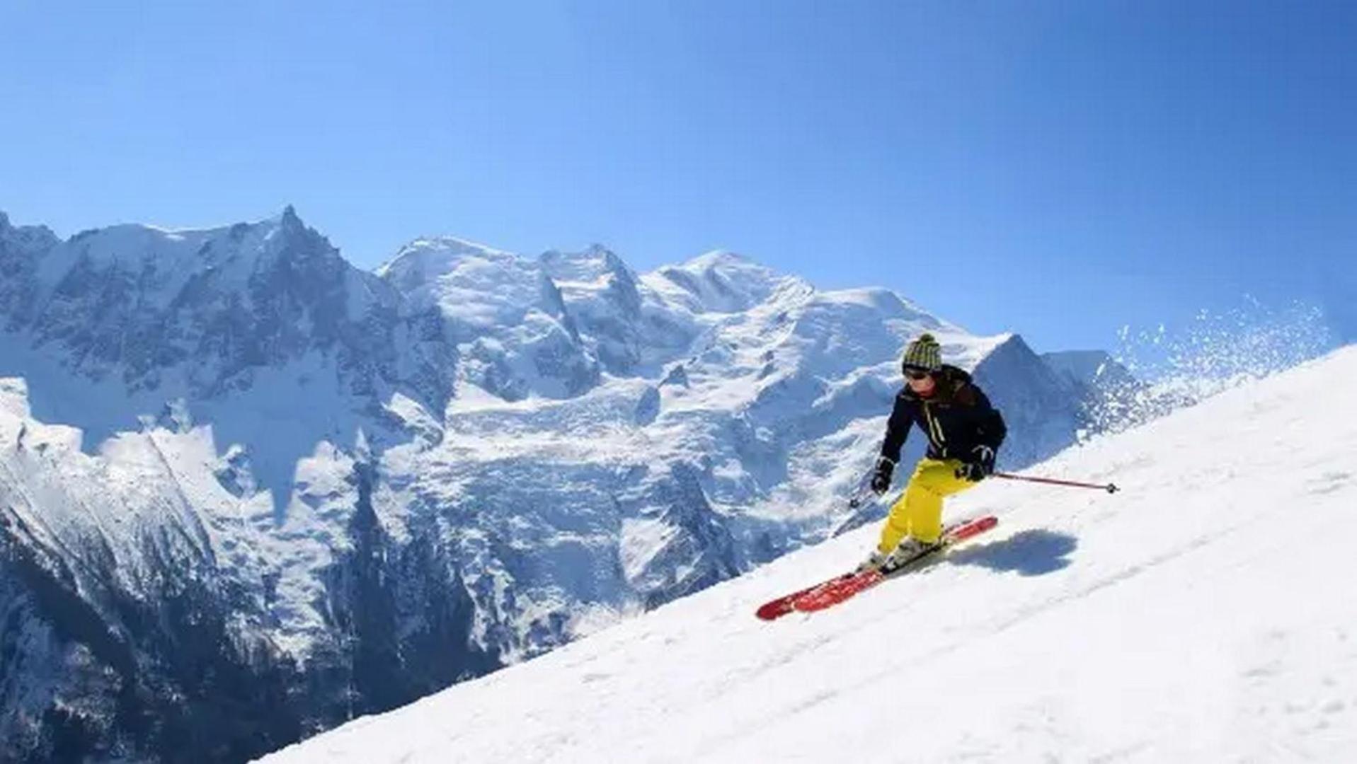 Apartment Au Bon Coin - Luxury Chamonix Hidden Haven, Mont Blanc View, Hot Tub And Garden Kültér fotó