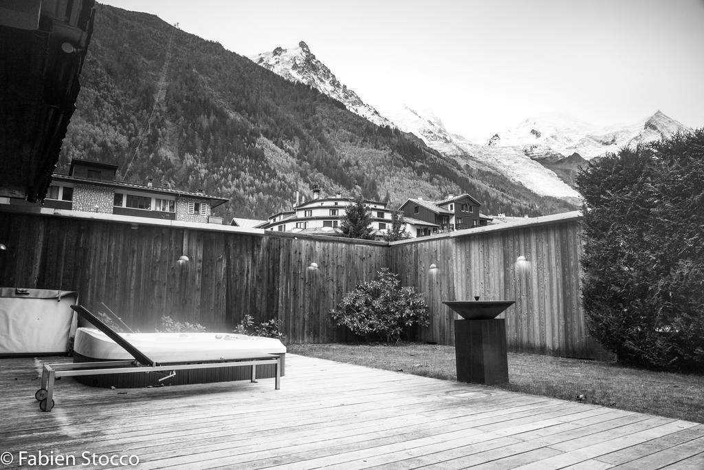 Apartment Au Bon Coin - Luxury Chamonix Hidden Haven, Mont Blanc View, Hot Tub And Garden Kültér fotó
