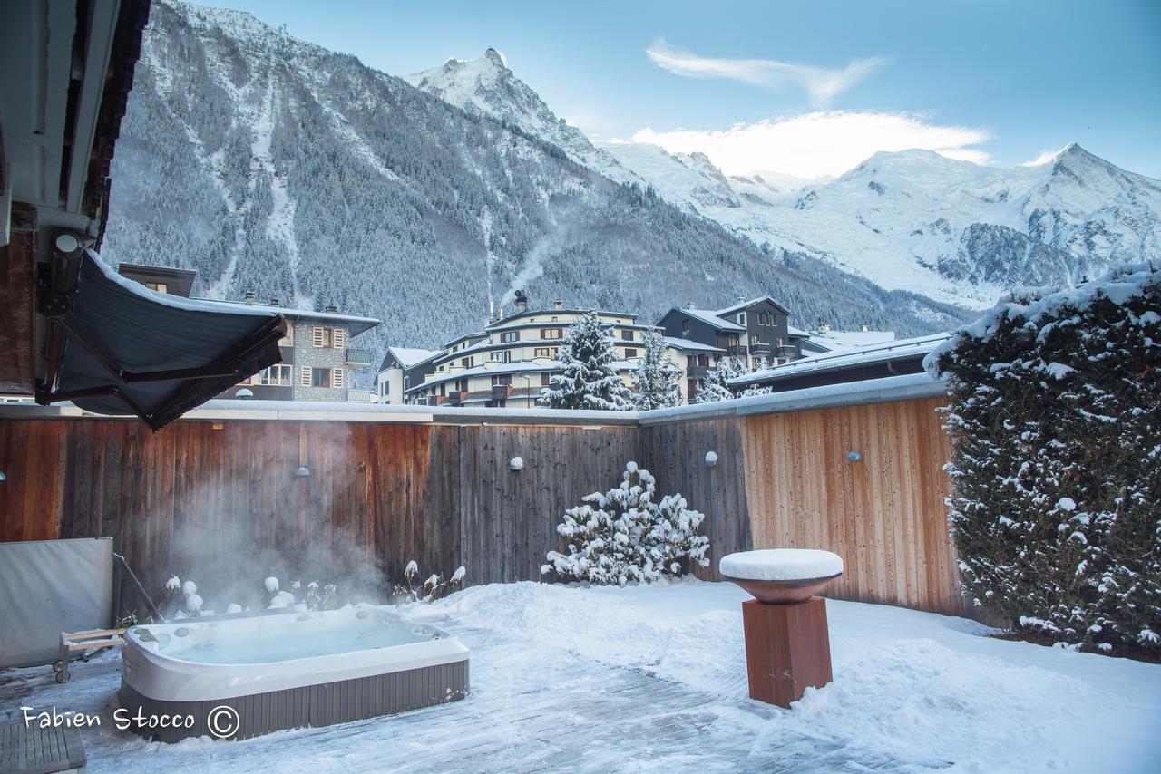 Apartment Au Bon Coin - Luxury Chamonix Hidden Haven, Mont Blanc View, Hot Tub And Garden Kültér fotó