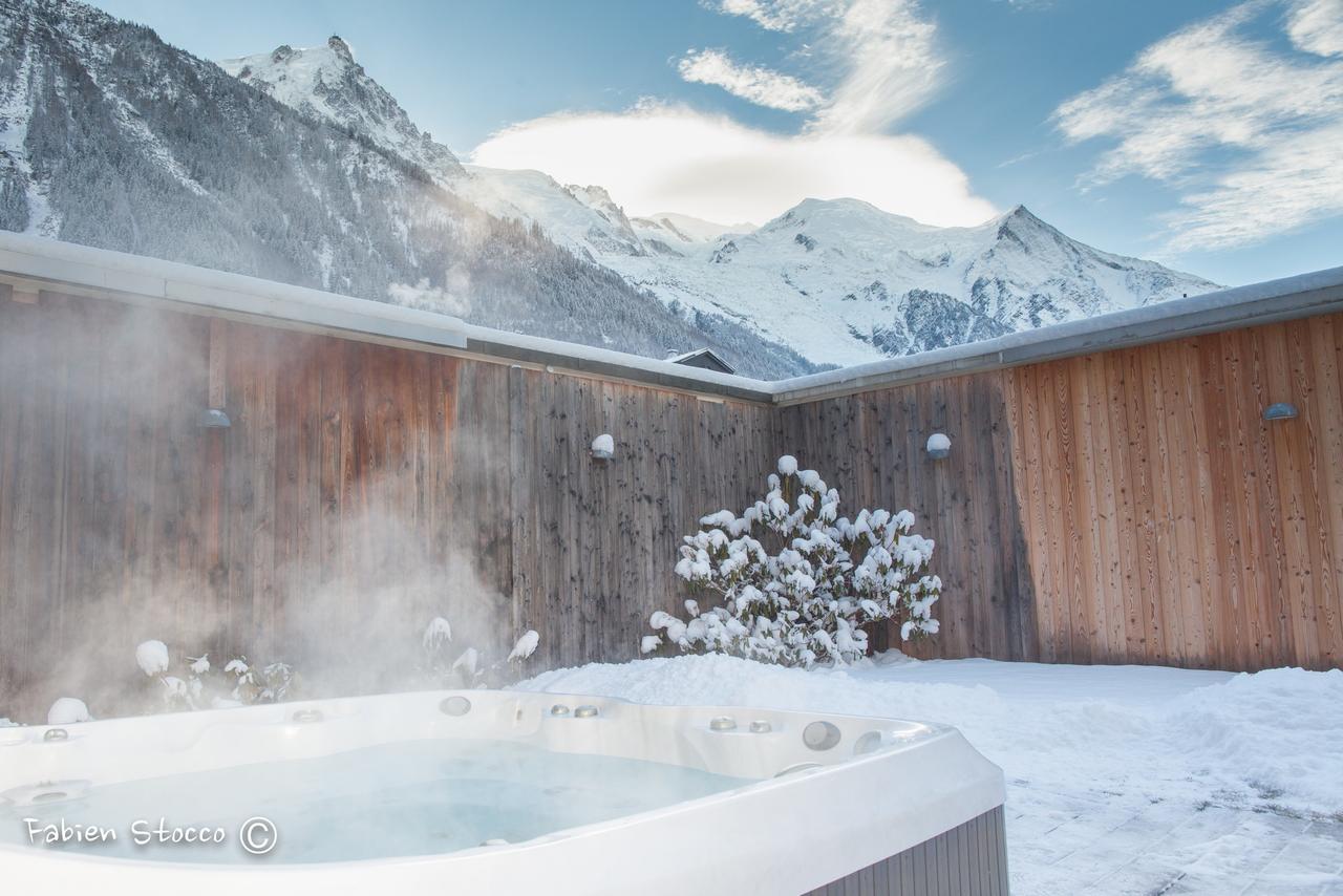 Apartment Au Bon Coin - Luxury Chamonix Hidden Haven, Mont Blanc View, Hot Tub And Garden Kültér fotó