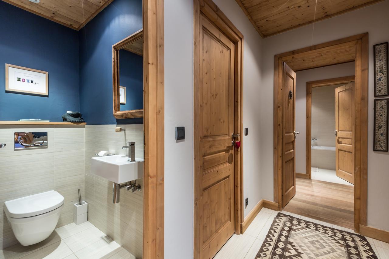 Apartment Au Bon Coin - Luxury Chamonix Hidden Haven, Mont Blanc View, Hot Tub And Garden Kültér fotó