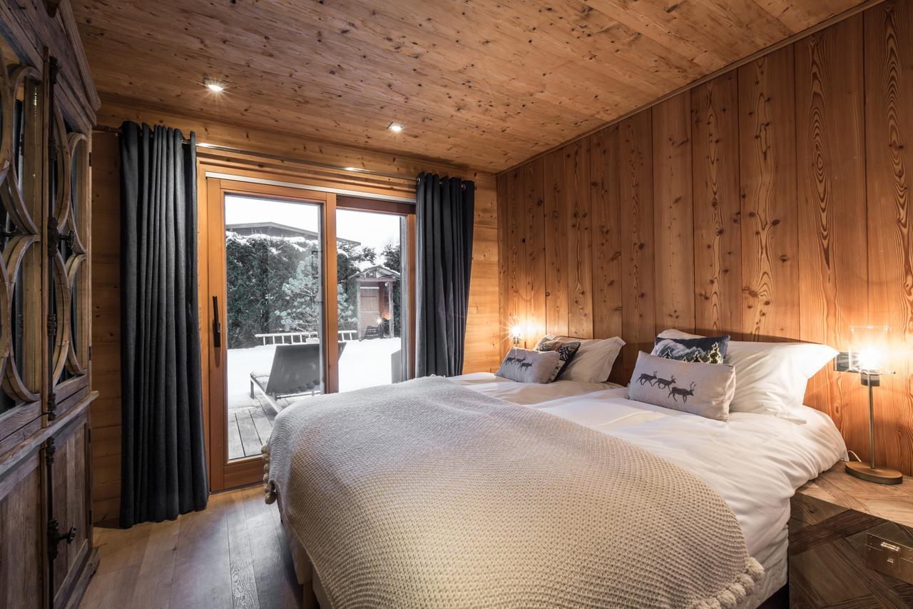 Apartment Au Bon Coin - Luxury Chamonix Hidden Haven, Mont Blanc View, Hot Tub And Garden Kültér fotó
