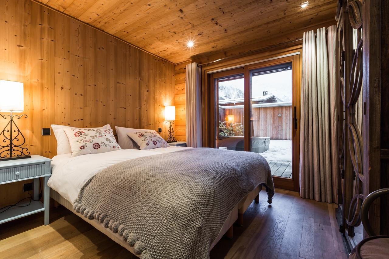 Apartment Au Bon Coin - Luxury Chamonix Hidden Haven, Mont Blanc View, Hot Tub And Garden Kültér fotó